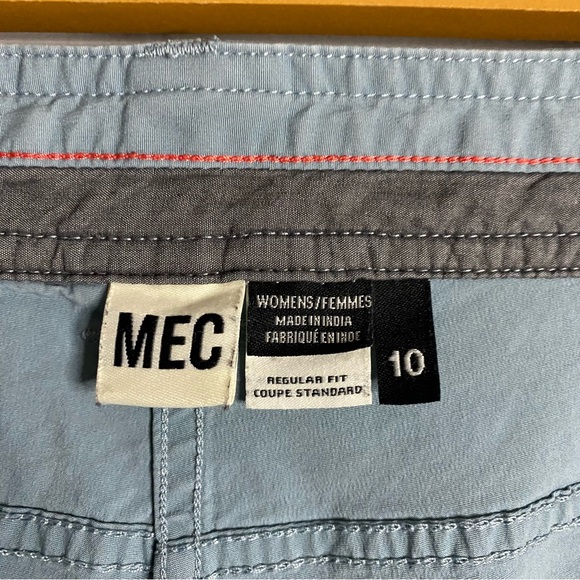 MEC Women's Light Blue Capris Hiking Pant - Picture 5 of 10